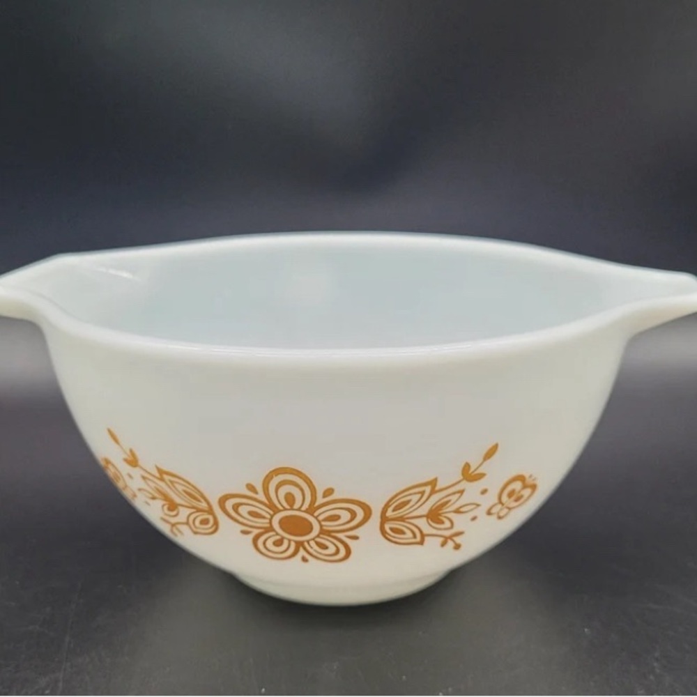 Vintage Pyrex Butterfly Gold Cinderella Mixing Bowl 441 Collectible Glas…